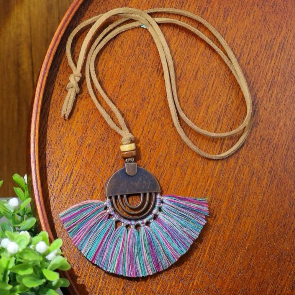 🆕LAST ONE!🛍 Boho Tassel Charm Necklace in Blue
